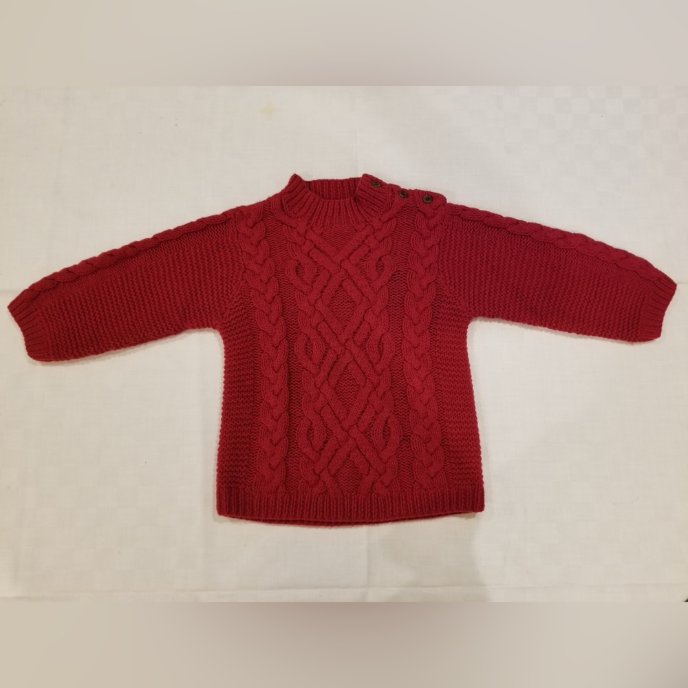 Perfect for the holidays! Thick red sweater is super comfy. Gap size 5/XL